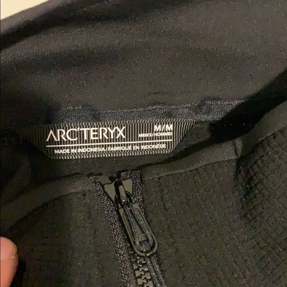Arc'teryx Delta LT Jacket Men's (Black) - Picture 6 of 9